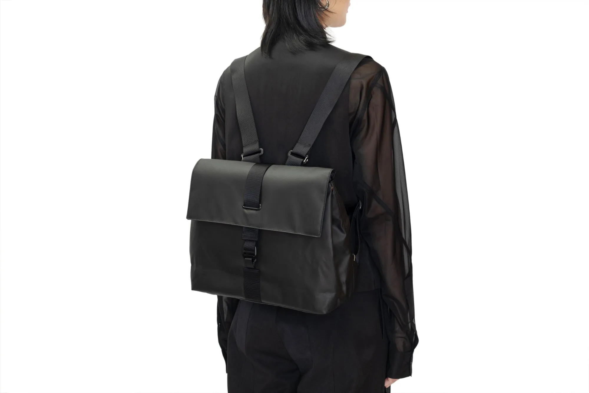 KIWEE Square Backpack: Fasten & Go Small